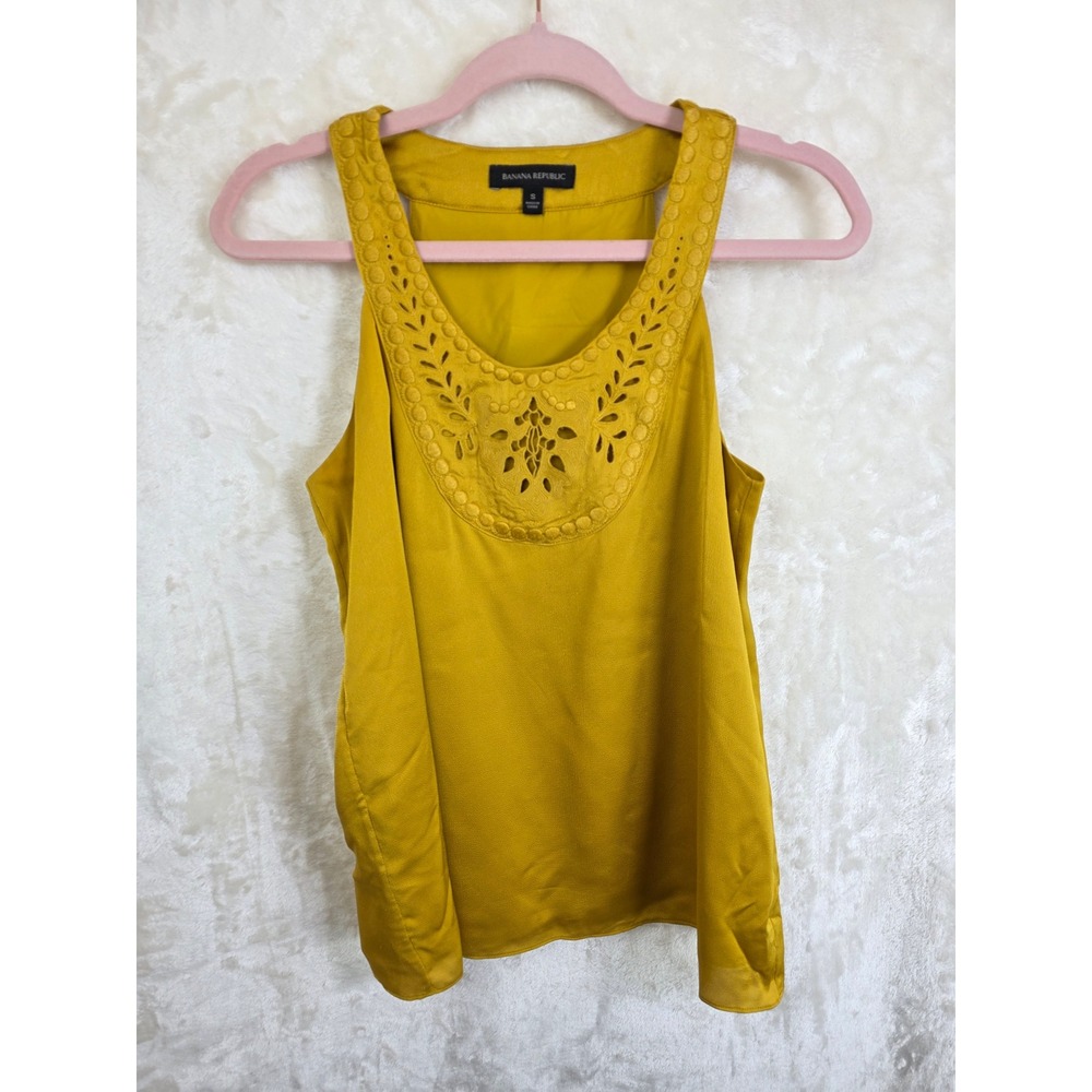 Banana Republic Mustard Yellow Embroidered Eyelet Bib Tank Top S 176081-01